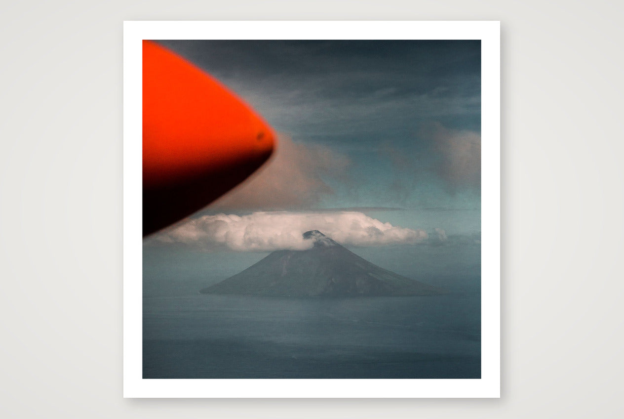 Katie Edwards – Lopevi — 30×30cm, 12×12" Print only