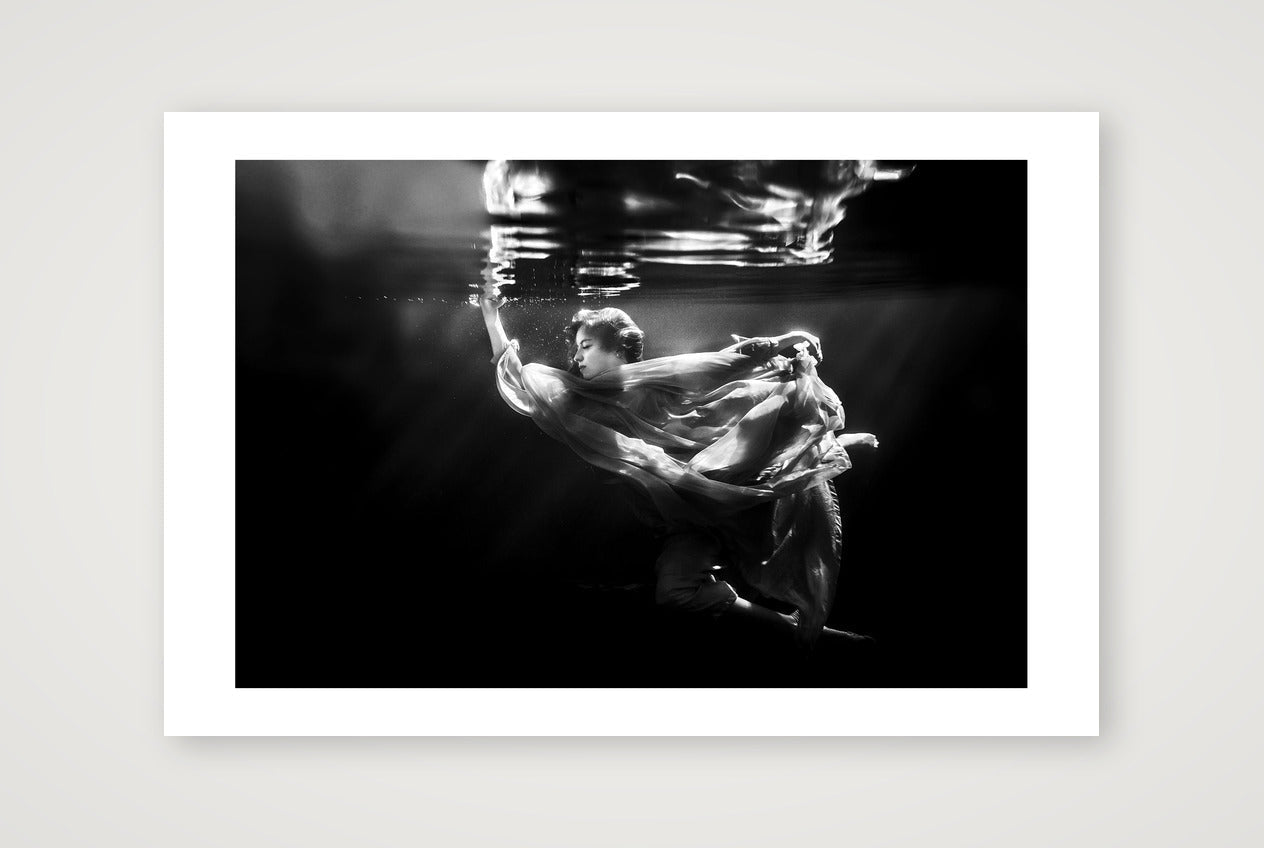 Bree Friesen – Underwater — 45×30cm, 18×12" Print only