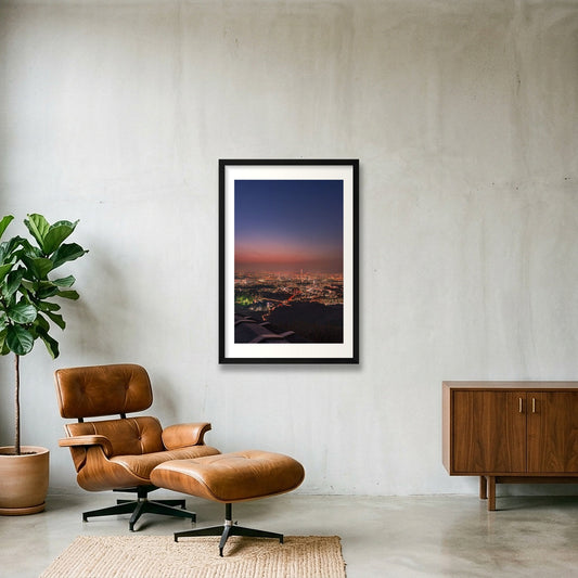 B.O.B shapp – Sky of Seoul — 40×60cm, 16×24" Black Frame